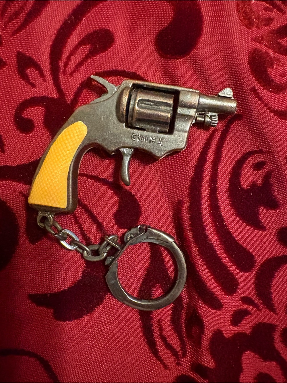 Vintage RINCO Novelty Yellow Grip Revolver Pistol Keychain